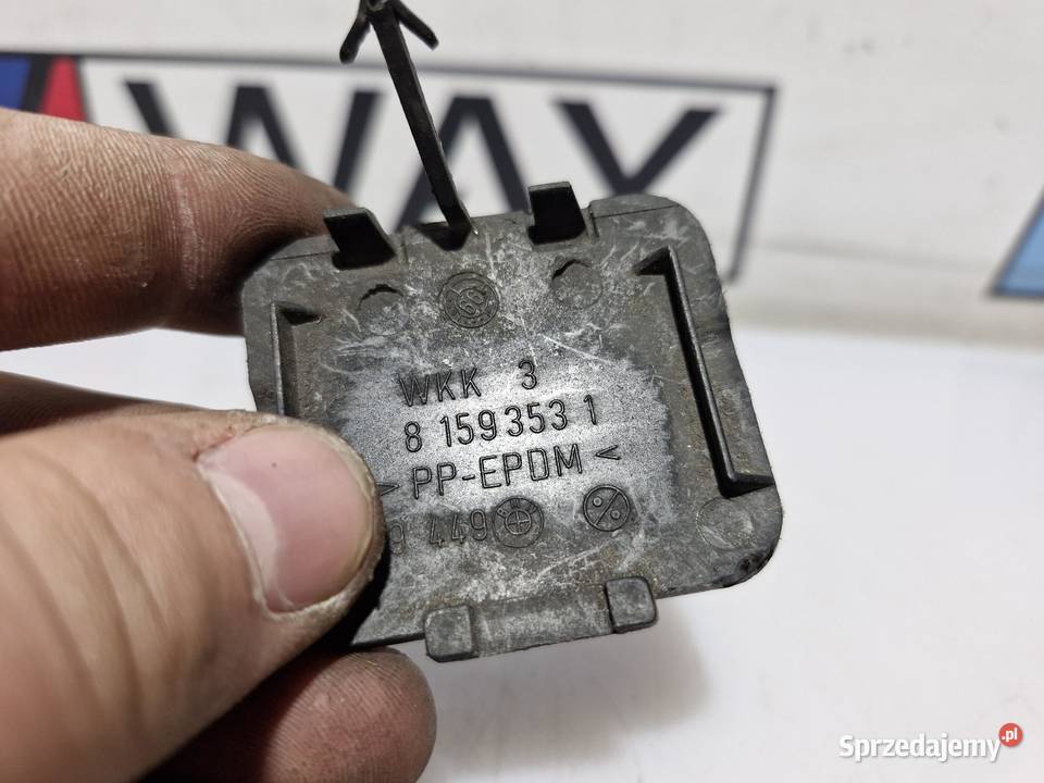 BMW E39 ZAŚLEPKA HAKA ZDERZAKA PRZÓD 8159353