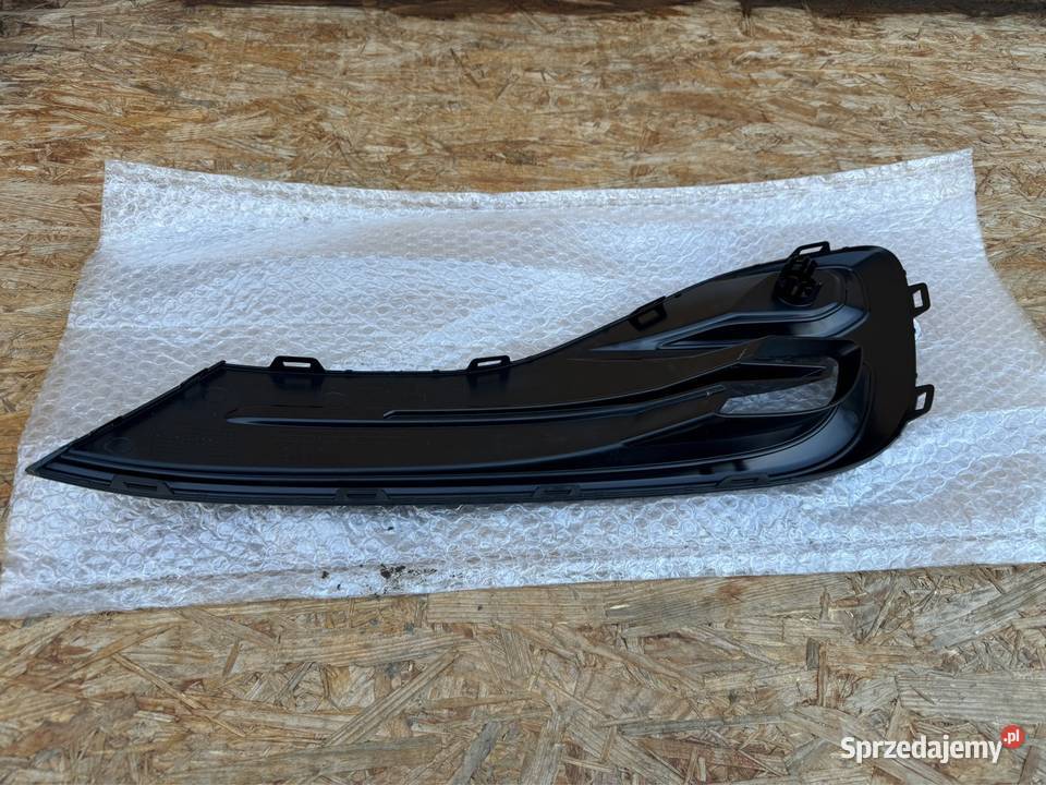 Kratka zderzaka przód prawa rh Ford focus mk4 Pozostałe Sieraków