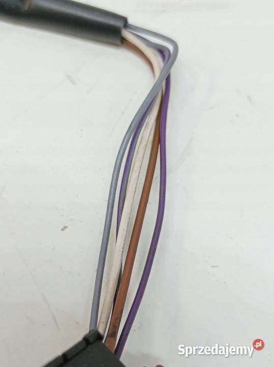 LUSTERKO PRAWE 5PIN EUROPA 2K5857502BR VW świętokrzyskie