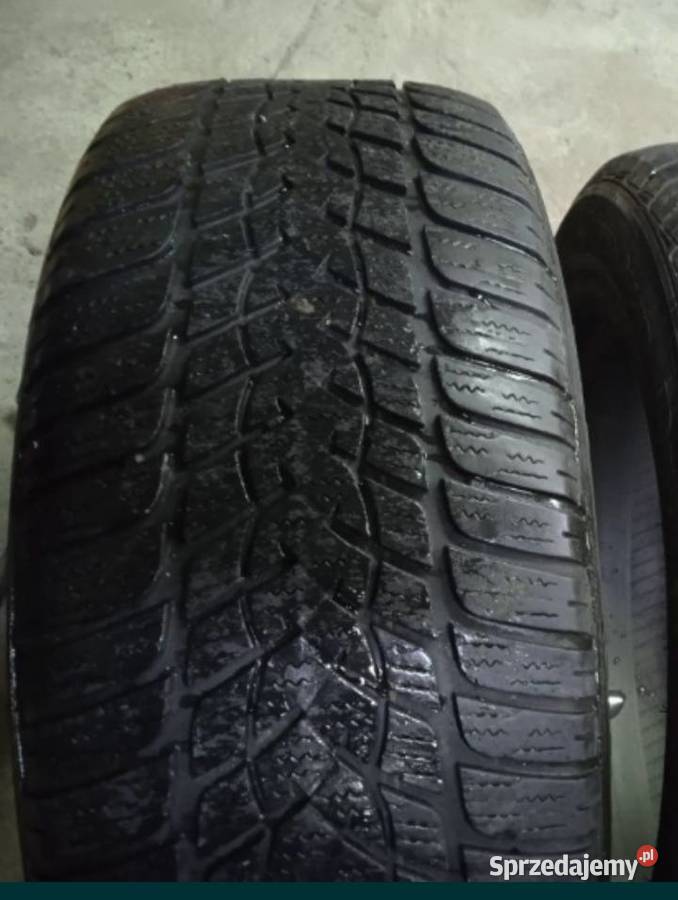 Opony 2 zimowe Goodyear 2255516 Rok produkcji 2009 Opony