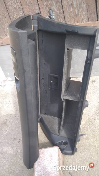 Audi A4 B6 B7 schowek pasażera klimatyzowany Nowe Kurowo