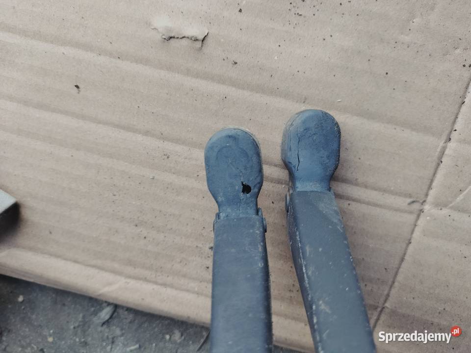 RAMIĘ WYCIERACZKI FORD SIERRA Kamień-Kolonia