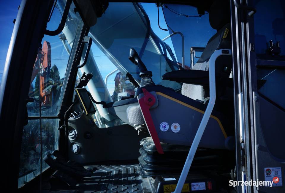 Koparka gąsienicowa Volvo EC 220 E 2015 Jeziorko