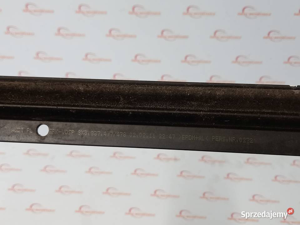 LISTWA ZGARNIAJĄCA PRAWY PRZÓD 8X3837478 AUDI A1 osobowe Kielce sprzedam