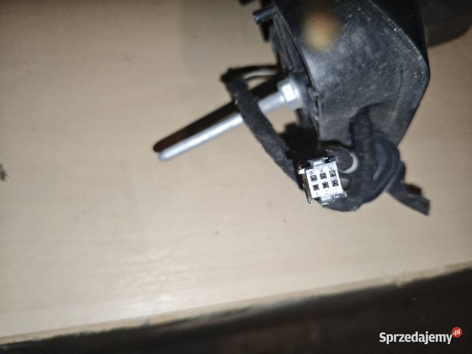 Lusterko Peugeot 3008