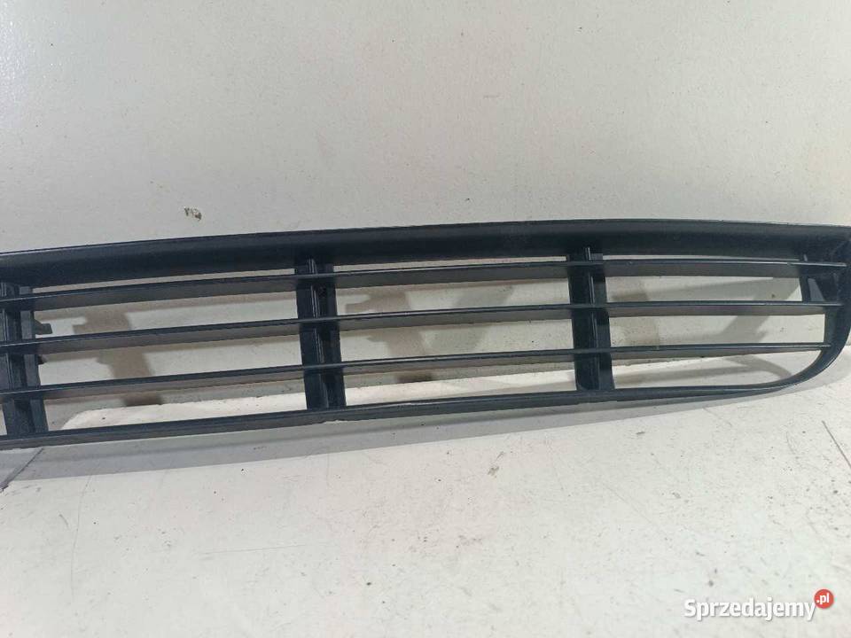 KRATKA ZDERZAKA PRZÓD AUDI A8 D2 4D0854687 wielkopolskie