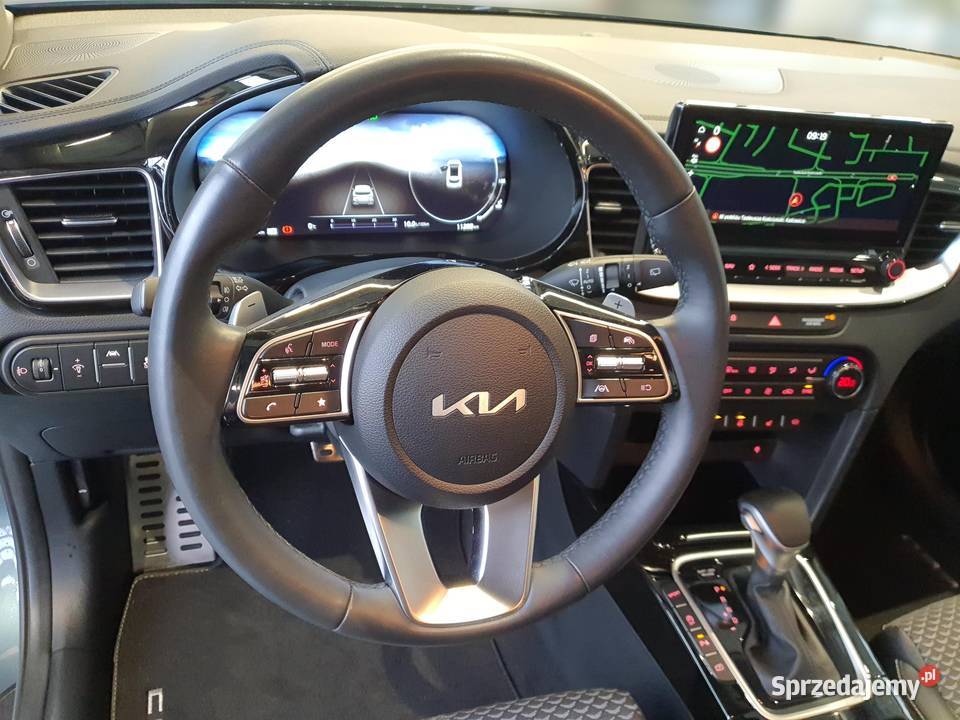 Ceed 15 TGDI L DCT Pakiet Business Line 140 140KM