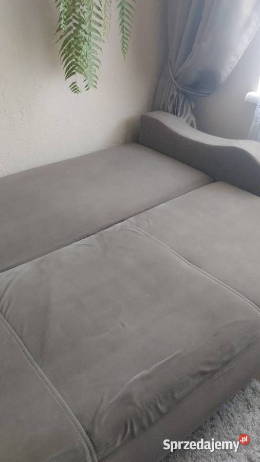 Sofa rozkładana z pojemnikiem i 5 poduszek Jasło