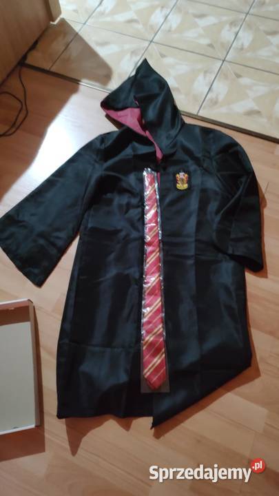 czarna szata Gryffindoru z dodatkowym krawatem Książ Wielkopolski sprzedam