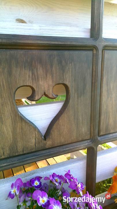 Donica drewniana jako okno kwietnik rustykalny Radków