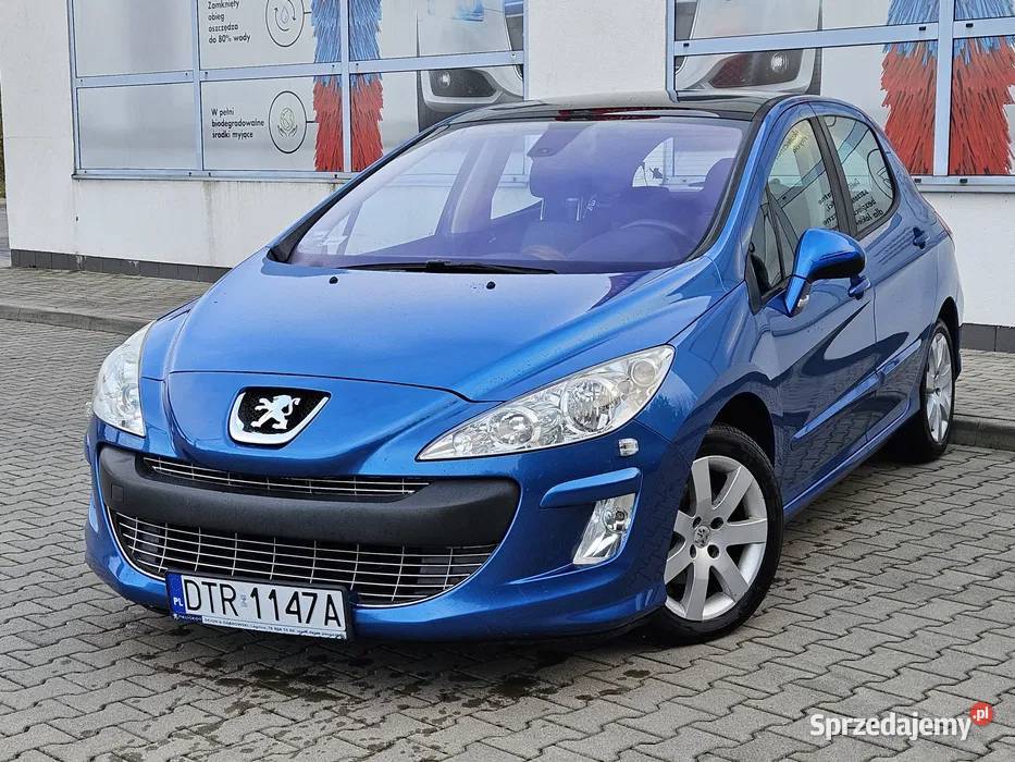 Śliczny Peugeot 308 16 benzynadługie opłaty Rok produkcji 2008 Świdnica sprzedam