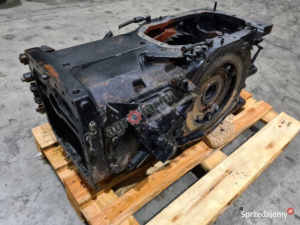 Tylny most Massey Ferguson 6130 851B1 Byków sprzedam