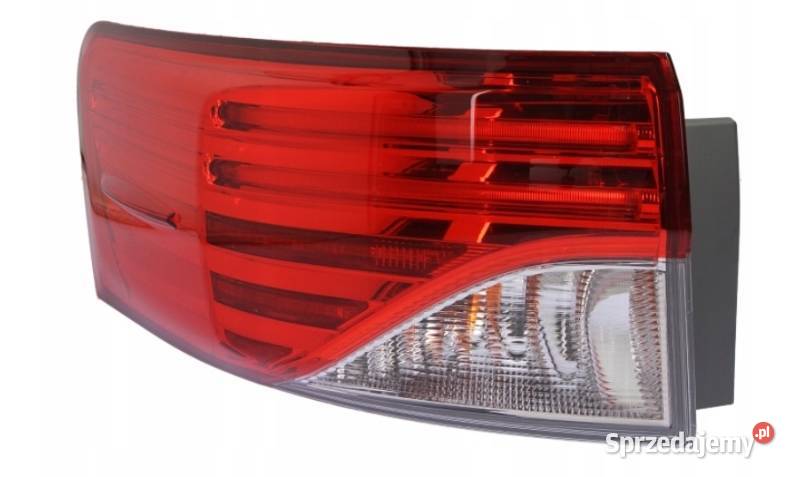Toyota Avensis T27 Kombi 1215 Lampa tylna