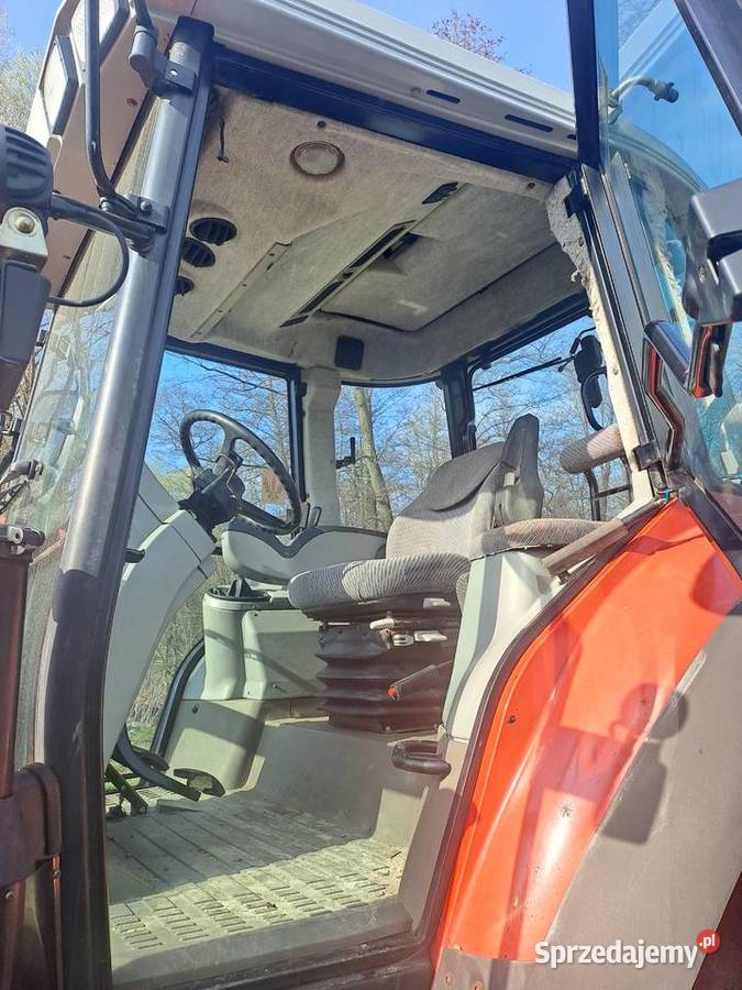 Massey Ferguson 8220 Dynashift Ruda-Huta