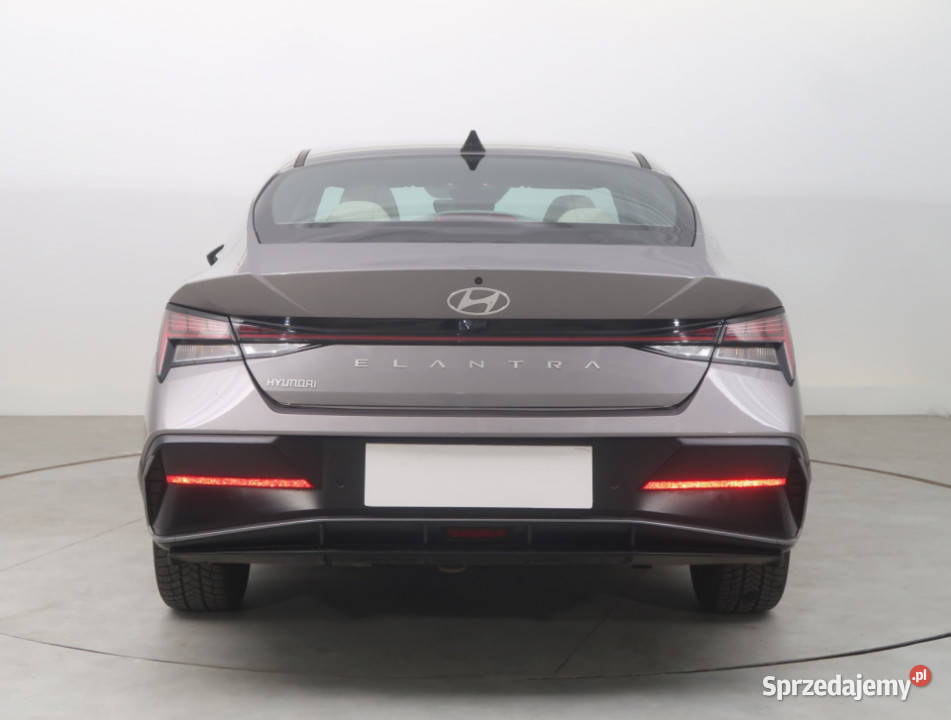 Hyundai Elantra 16 MPI Hyundai Bielany Wrocławskie