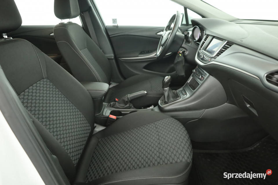 Opel Astra 15 CDTI