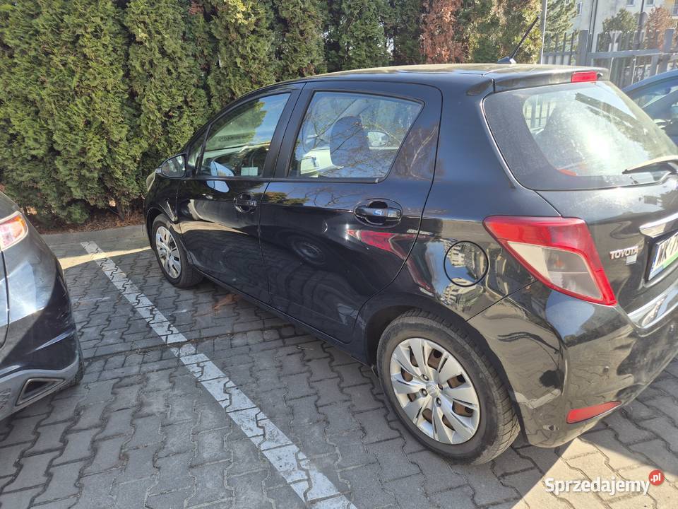 Toyota Yaris 2012r Salon Polska Warszawa sprzedam