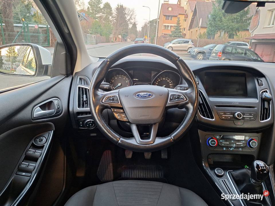 Piękny Ford Focus Focus Puławy