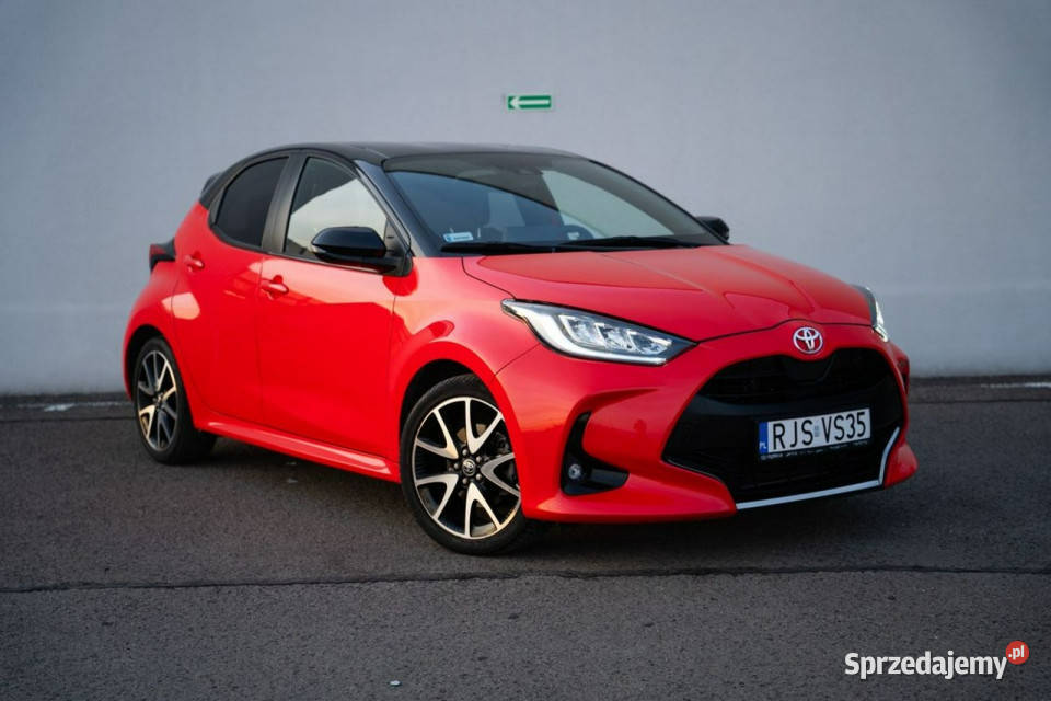 Toyota Yaris TokyoFusion HeadUP Keyless Ambient asystent pasa ruchu