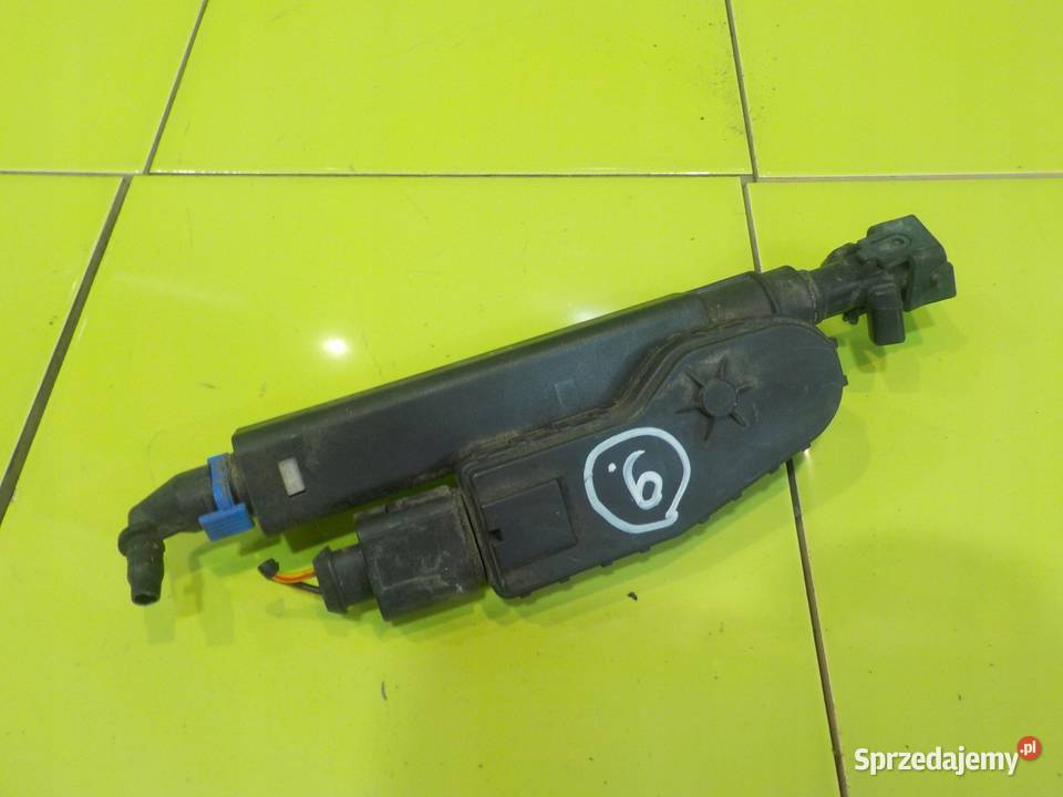 VOLVO S80 II 24 D5 08r 4D spryskiwacz lampy lewy Części samochodowe Suków