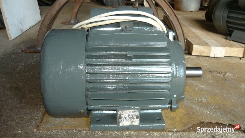 Silnik elektryczny 11 kW 230V oś fi 24 mm Sokółka