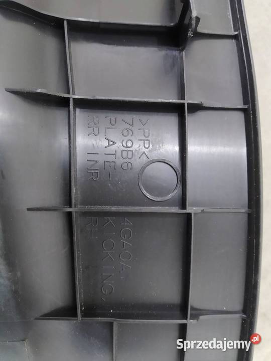 OSŁONA PROGU PRZÓD TYŁ LEWA PRAWA KPL Infiniti Progi sprzedam