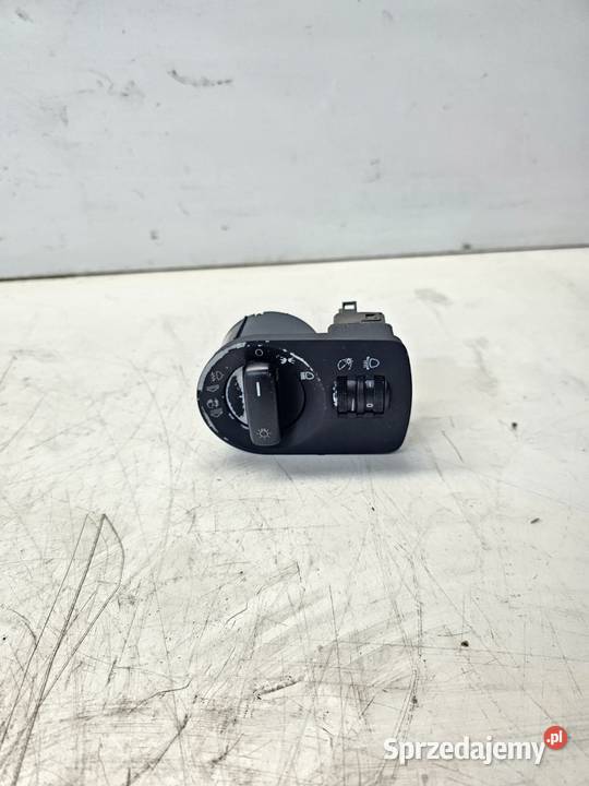 WŁĄCZNIK ŚWIATEŁ AUDI A3 8P LIFT 8P1941531Q Przystajń
