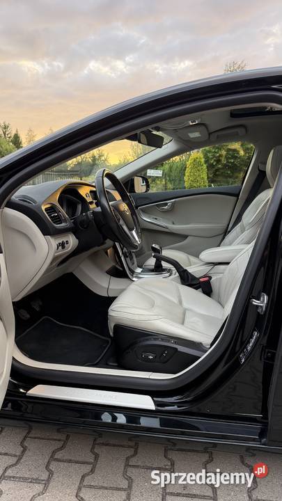 Volvo V40 Volvo V40 Ocean Race 20 Diesel 2015 podgrzewane fotele