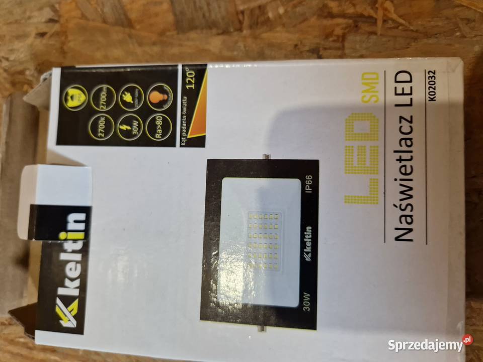 Naświetlacz LED 30W barwa biała ciepła 2700K wielkopolskie Głogowa sprzedam