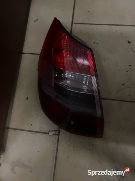 Lampa tyl lewa renault scenic 2 osobowe