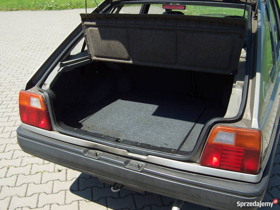 Sprzedam Poloneza Caro 16 GLI bezwypadkowy sprzedam