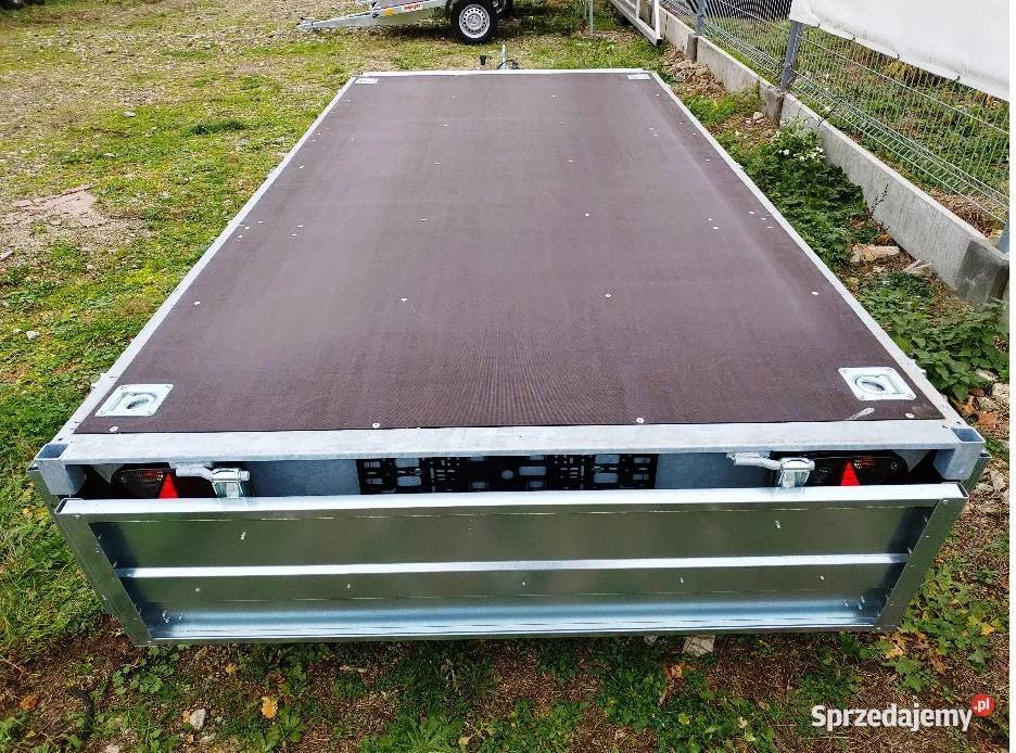 Przyczepa towarowa Boro do wożenia uli wielkopolskie Piła