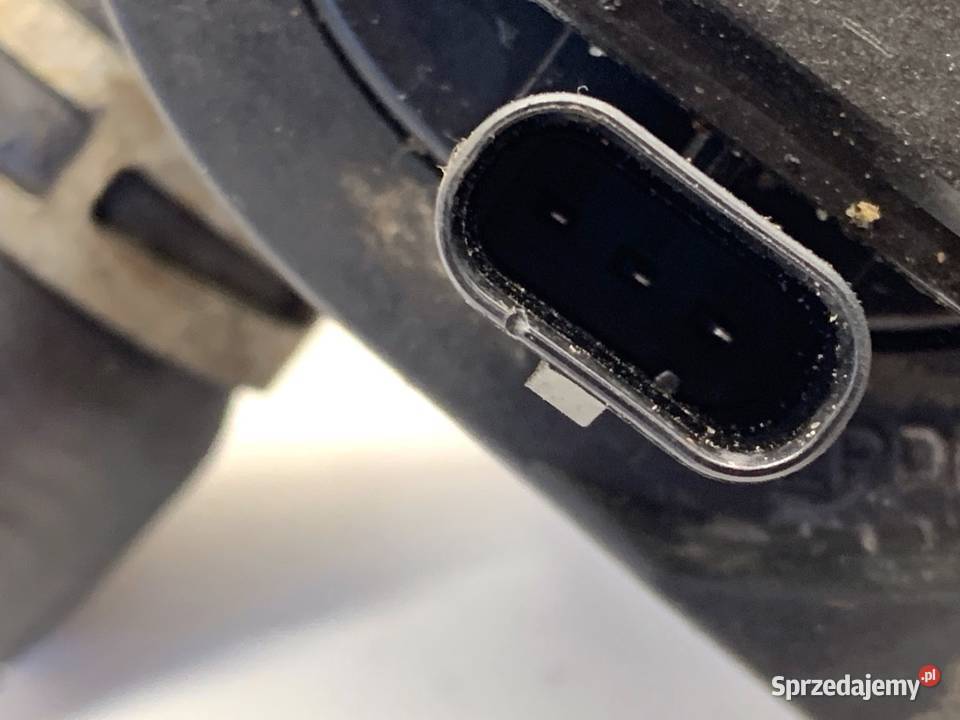 DODATKOWA POMPA WODY VW GOLF VII 5G0965567A 115 Motoryzacja