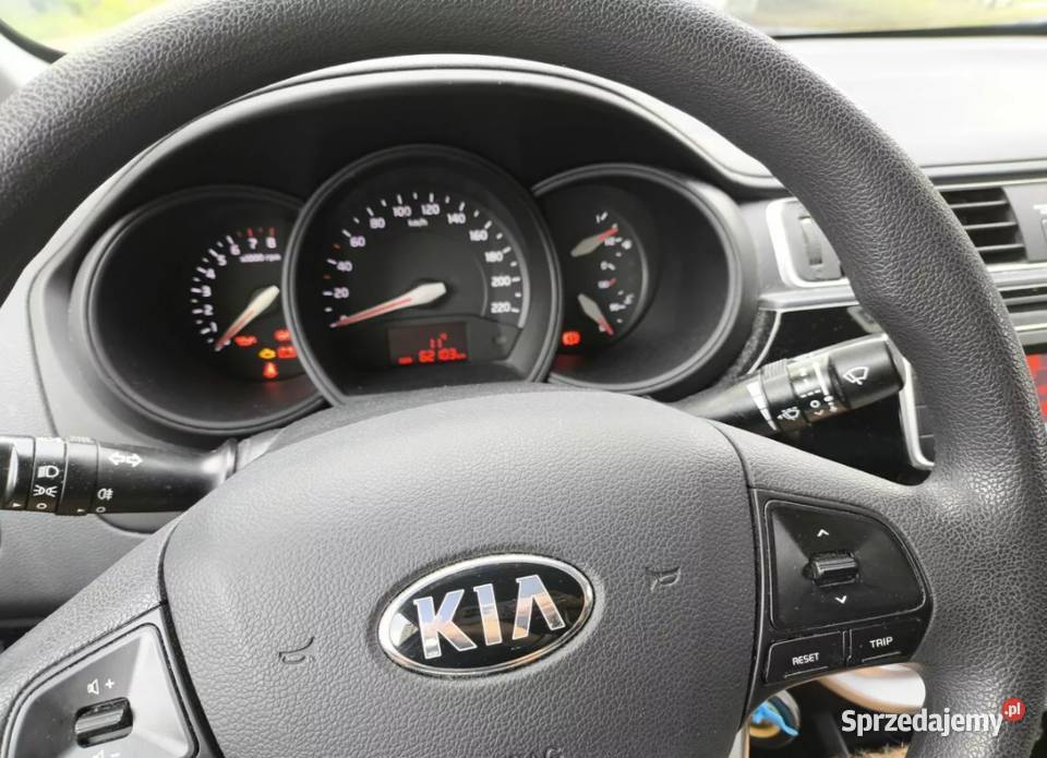 KIA RIO SEDAN 2015 MAŁY PRZEBIEG Szczecin sprzedam