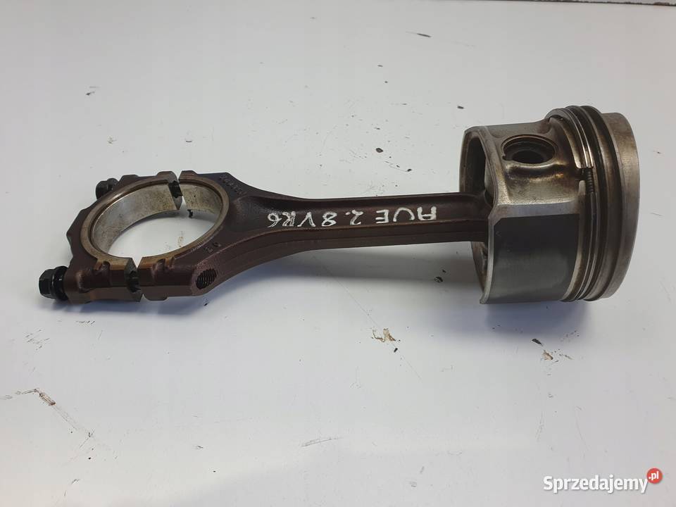 VW Golf IV 28 VR6 AUE TŁOK KORBOWÓD osobowe Blok silnika Janów