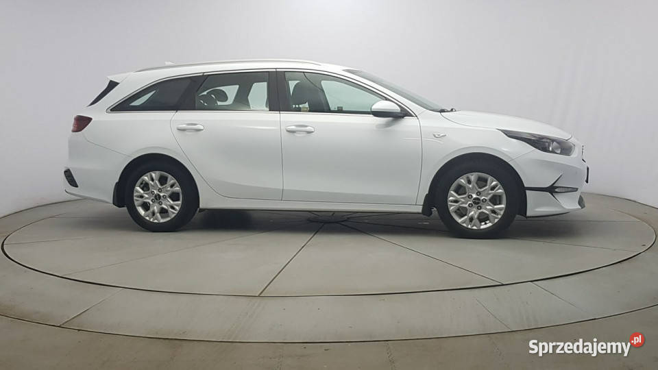 Kia Ceed 15 TGDI M Z Polskiego Salonu Faktura światła przeciwmgielne Warszawa