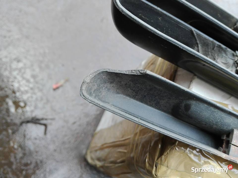Mercedes 190 W201 listwa tylnej klapy Skarżysko-Kamienna