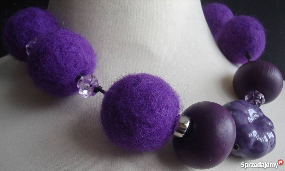 HANDMADE eco naszyjnik wełna czesankowa i korale