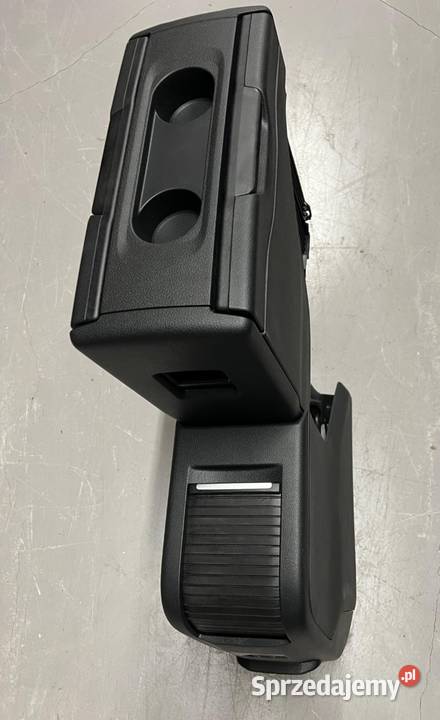 Stolik podłokietnik Proace Jumpy Traveller Scudo Pozostałe Śmigiel sprzedam