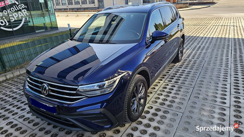 VW Tiguan 2023 Allspace Hak bezwypadkowy Salon wielofunkcyjna kierownica Kraków