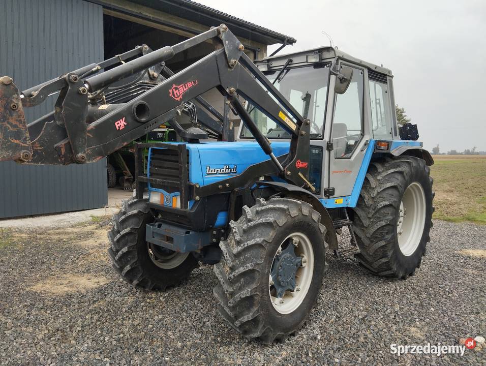 Ciągnik landinii 9080 z ładowaczem Landini Rawica Nowa