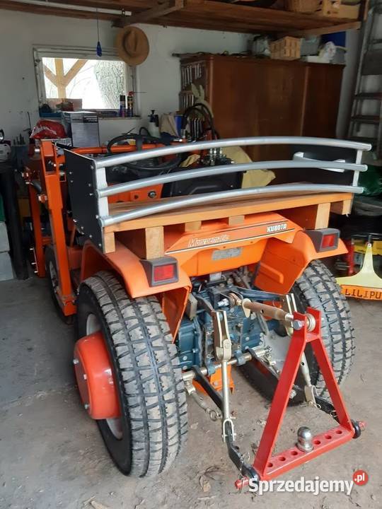 KUBOTA B15 4x4 z ładowaczem pług śnieżny gotowy Kalety