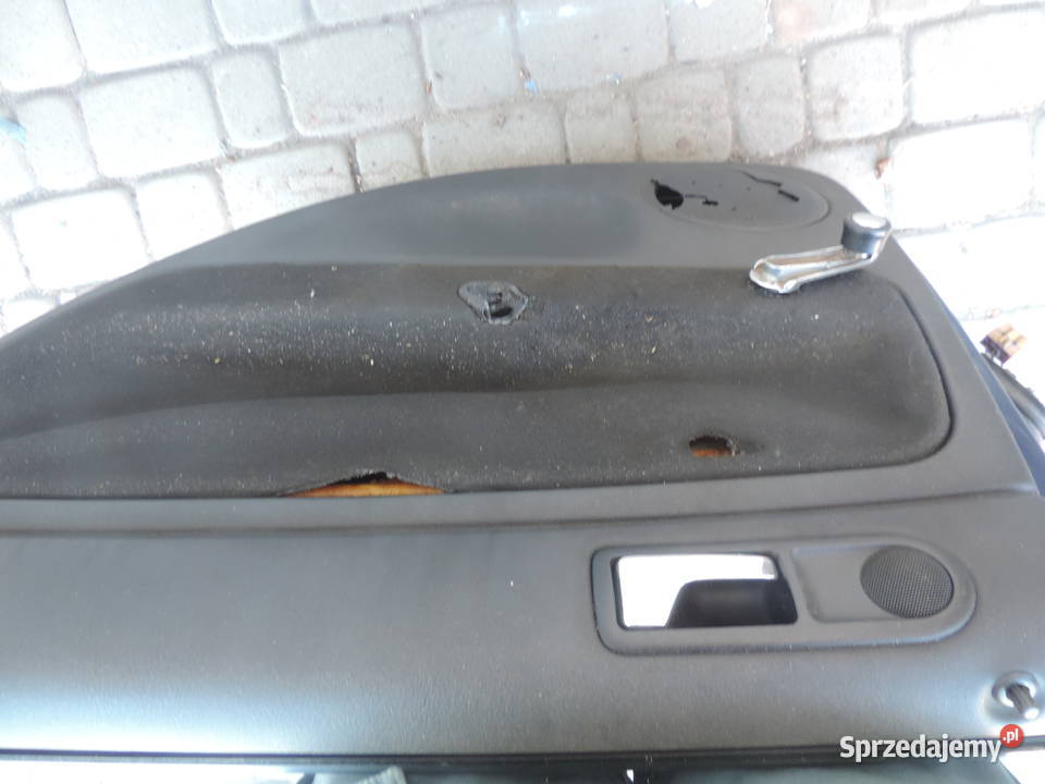 VW PASSAT B5 SEDAN DRZWI PRAWY TYŁ LA5E Rok produkcji 1999 Części małopolskie Nowy Sącz