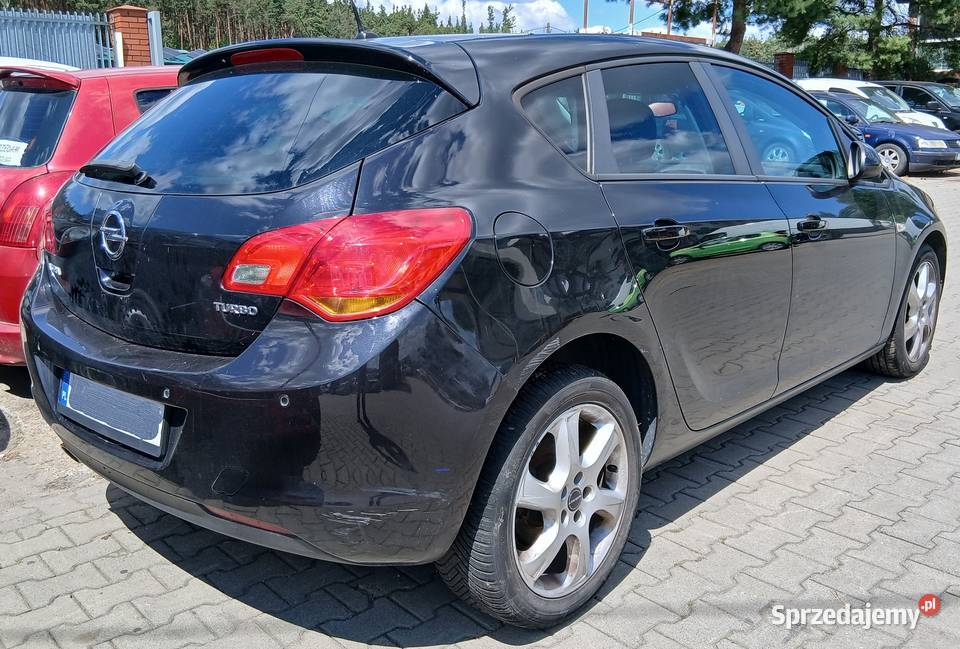 Opel Astra z 2011r 14 benzyna świętokrzyskie