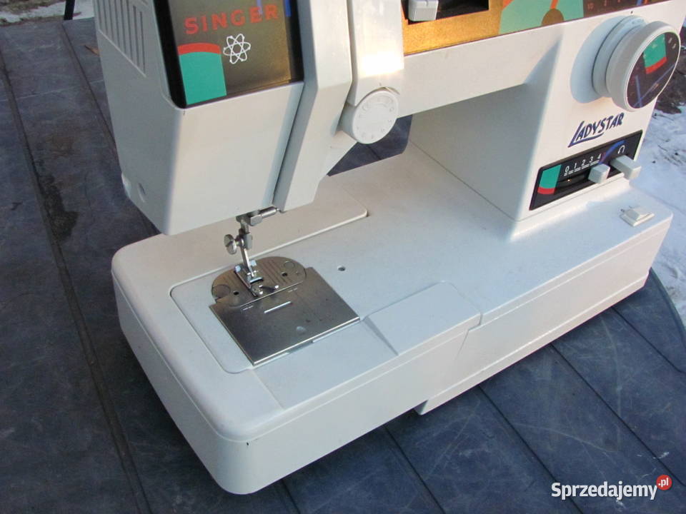 Wieloczynnościowa maszyna do szycia Singer Łódź sprzedam