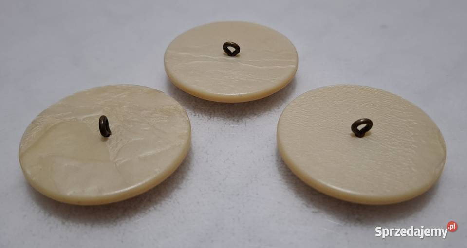 Guziki na stopce vintage kremowe 40x10mm 3 Guzik