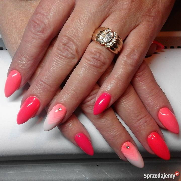 Paznokcie żelowe hybrydowe pedicure Chorzów zdrowie