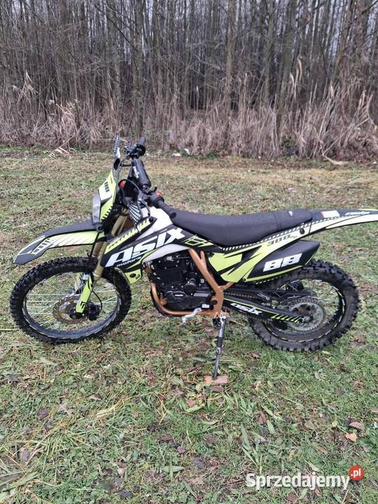 Cross 300 Asix nieuszkodzony małopolskie Dąbrowa Tarnowska sprzedam