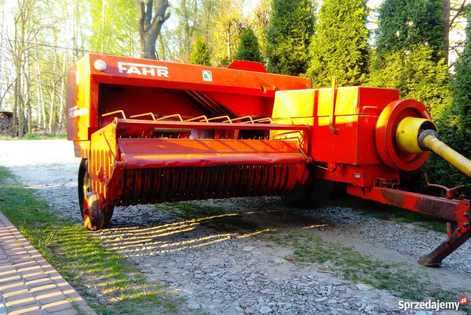 Prasa kostkująca DEUTZ FAHR HD 400 podkarpackie Cmolas