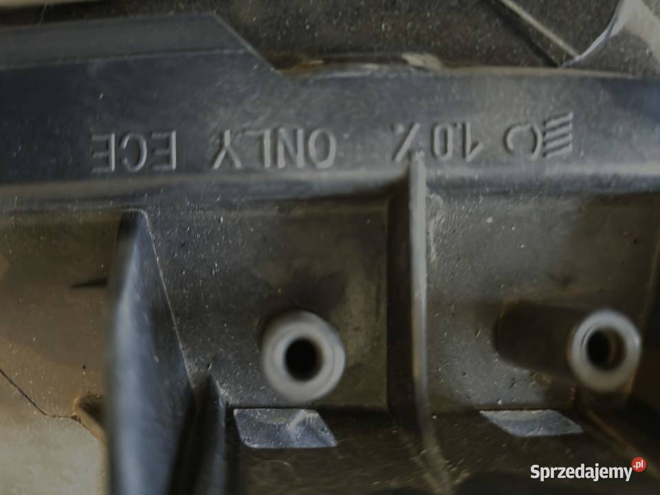 Lampa Audi A3 8v0941034c prawe